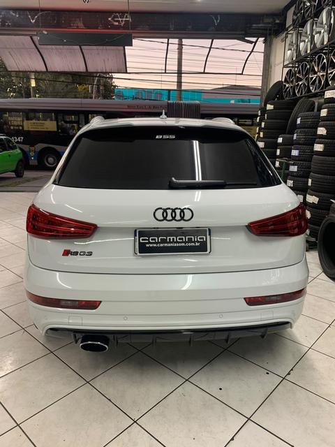 Traseira de Audi RS Q3